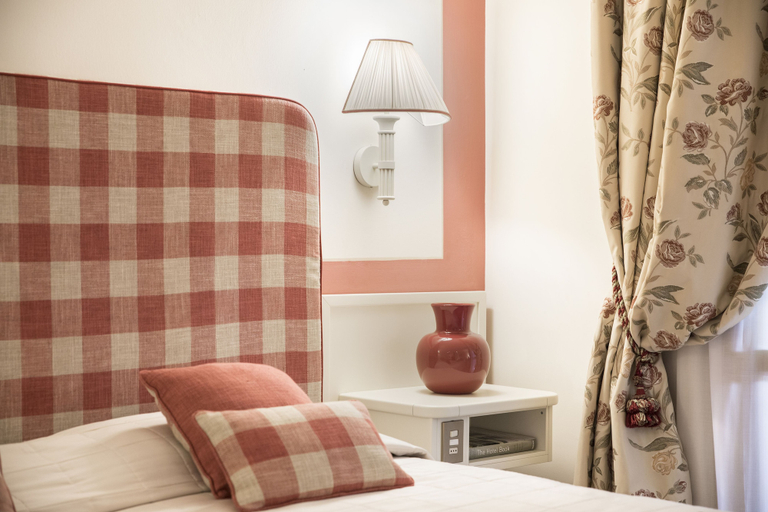 Bedroom 3, Relais Santa Chiara Hotel by Double Hospitality, Siena
