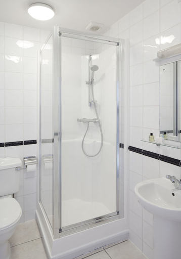 Bathroom 5, Euro Hotel, London