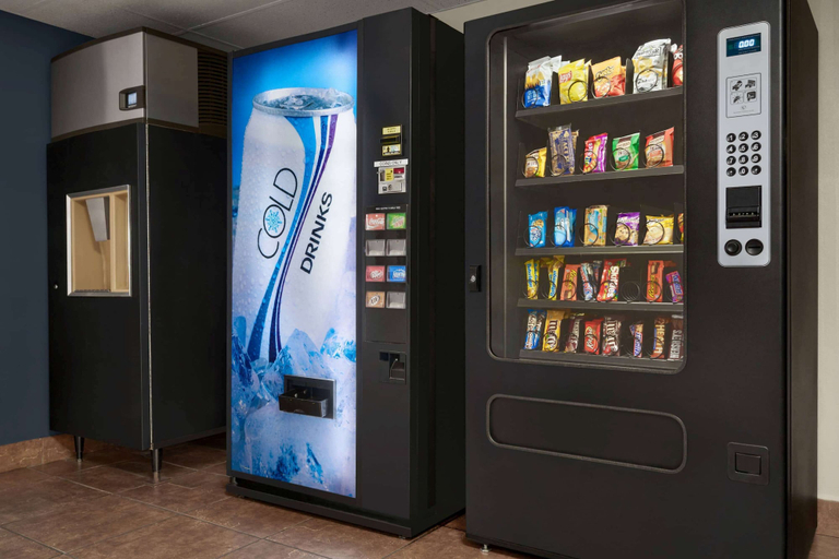 Food & Drinks 5, Days Inn by Wyndham Fort Collins, Larimer