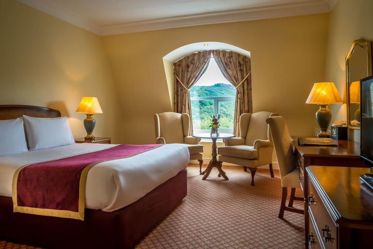 Bedroom 4, The Glenview Hotel And Leisure Club