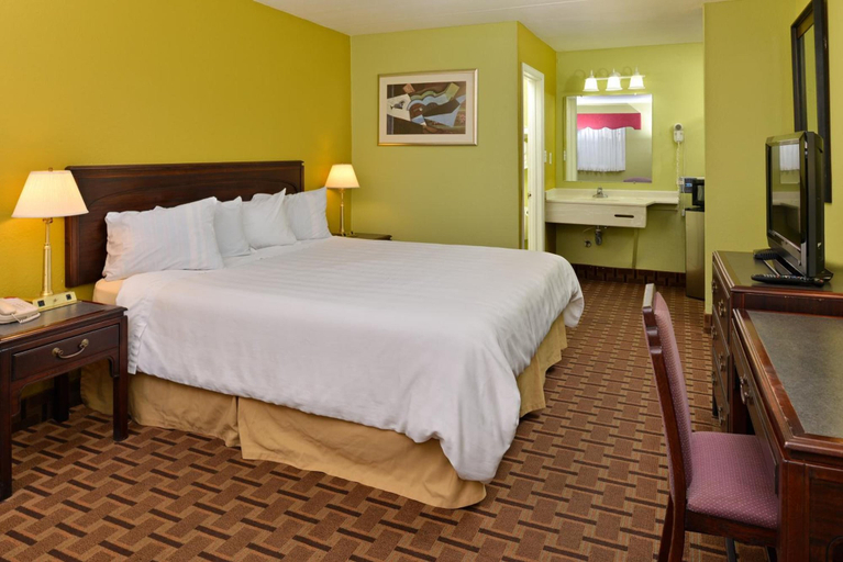 Bedroom 3, American Inn Princeton, Caldwell
