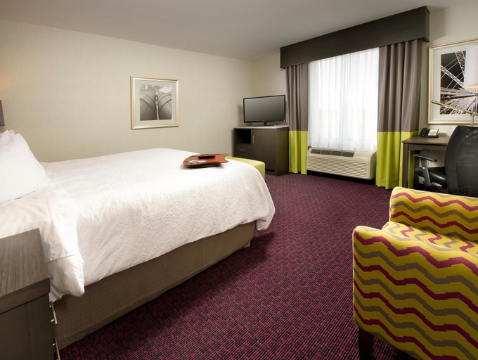 Others 4, Hampton Inn & Suites Buffalo/Airport, Erie