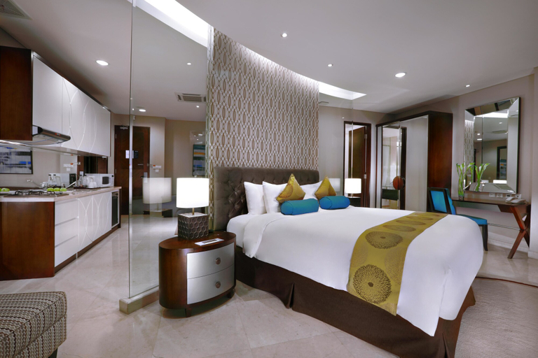 Bedroom 5, The Grove Suites by Grand Aston, South Jakarta