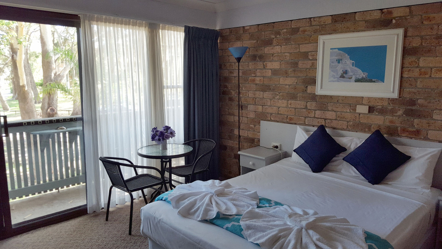 Bedroom 4, Port Stephens Motel, Port Stephens
