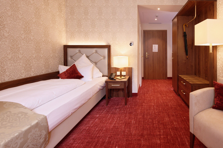 Bedroom 3, Hotel Schlicker, München