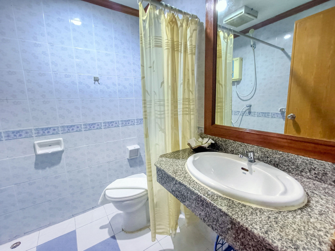 Bathroom 3, Hack Patong Beach Hotel, Phuket Island