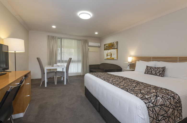 Bedroom 4, Zig Zag Motel, Lithgow