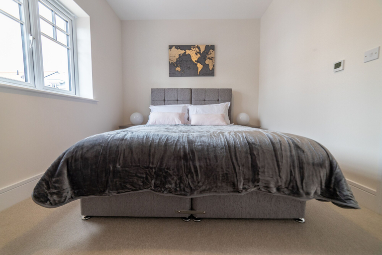 Bedroom 3, Reading Green Park Village Serviced Apt, Reading