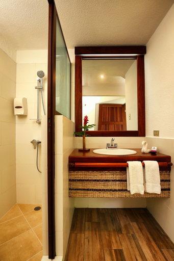 Bedroom 3, Hotel Villa Maya, Flores