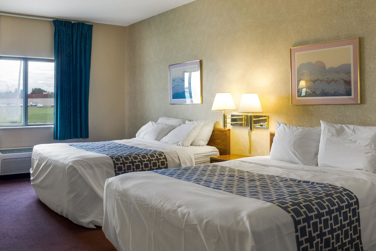 Bedroom 3, Rodeway Inn Wahpeton, Richland