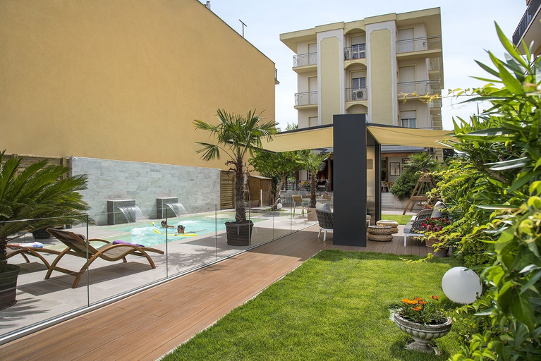 Exterior & Views 2, Hotel Olimpia, Rimini