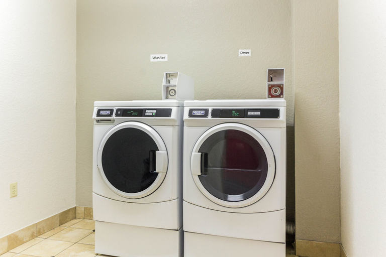 Bathroom 5, Scottish Inn and Suites Extended Stay Baytown, Houston