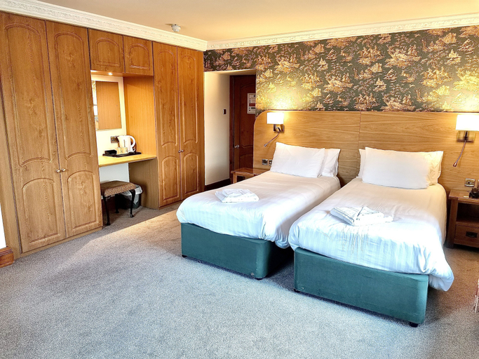 Bedroom 3, Duke Of Gordon Hotel, Highland