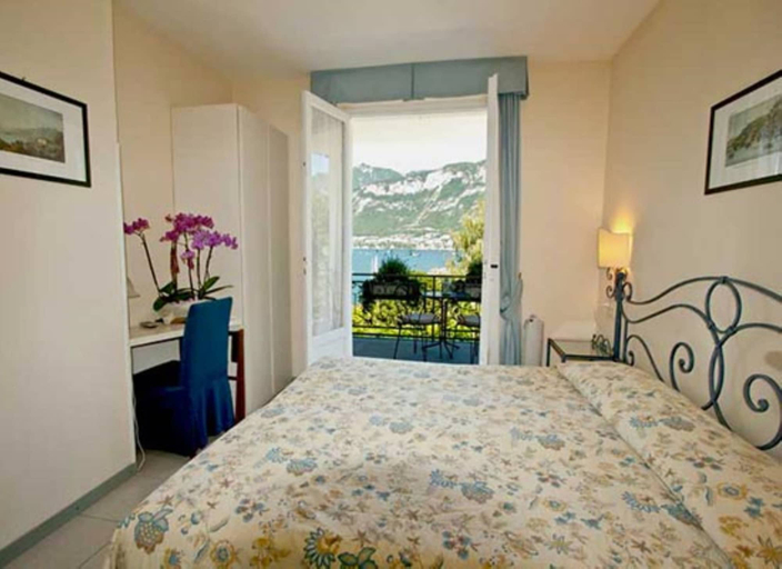 Bedroom 2, Miralago B&B and Apartments, Como