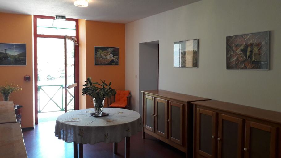 Others 4, Residence du Rougier, Aveyron