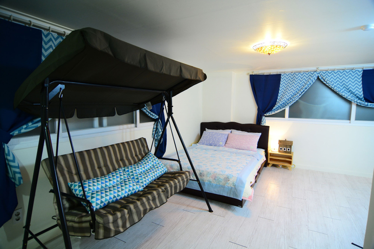 Bedroom 3, Residence Unicorn in Dongdaemun, Jung