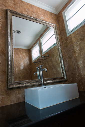 Bathroom 5, Suntosa Resort, Pattaya