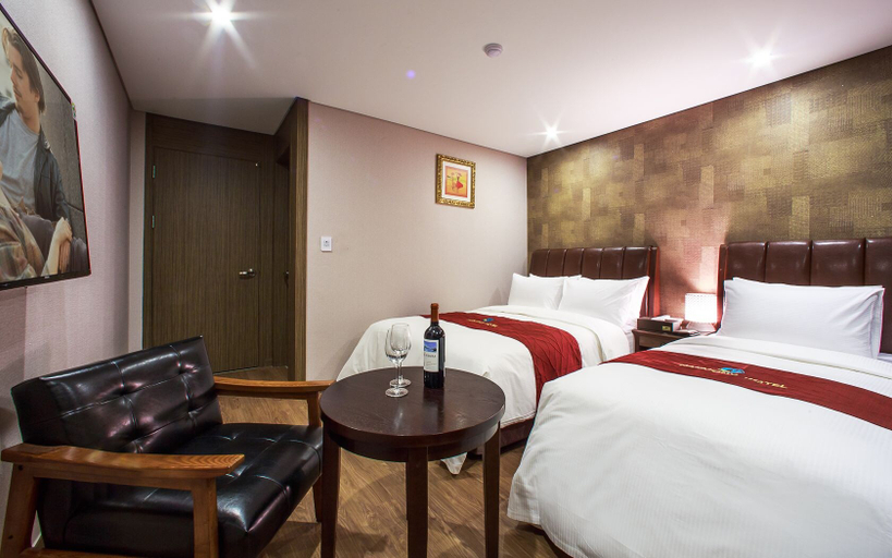 Bedroom 3, Harmony Hotel, Gandong