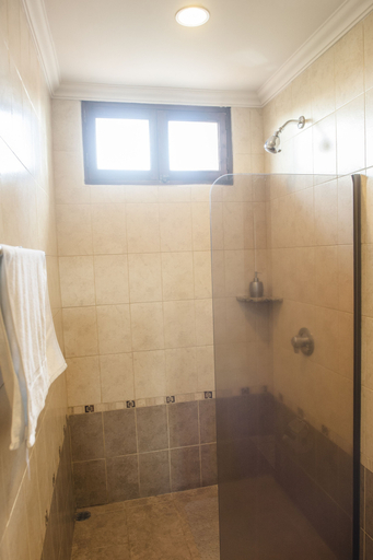 Bathroom 4, Hotel El Almirante, Granada