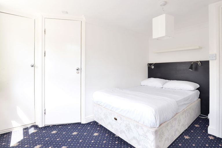 Bedroom 2, Gallery Hyde Park Hostel, London
