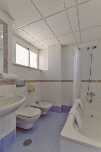 Bathroom 4, Hotel Polamar, Alicante