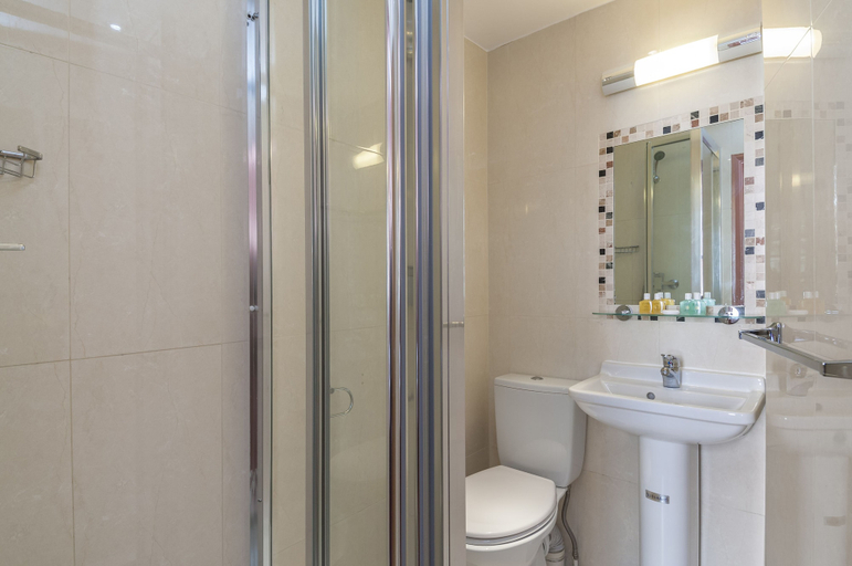 Bathroom 4, The Craven Hotel, London
