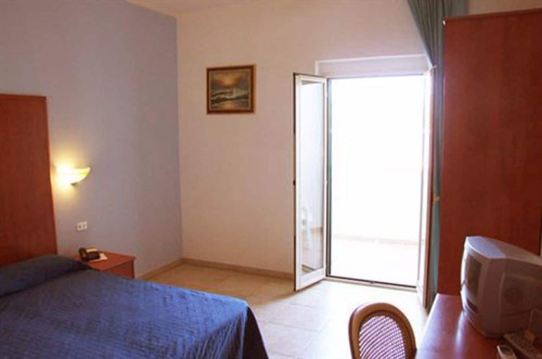 Bedroom 3, Hotel Magnolia, Foggia