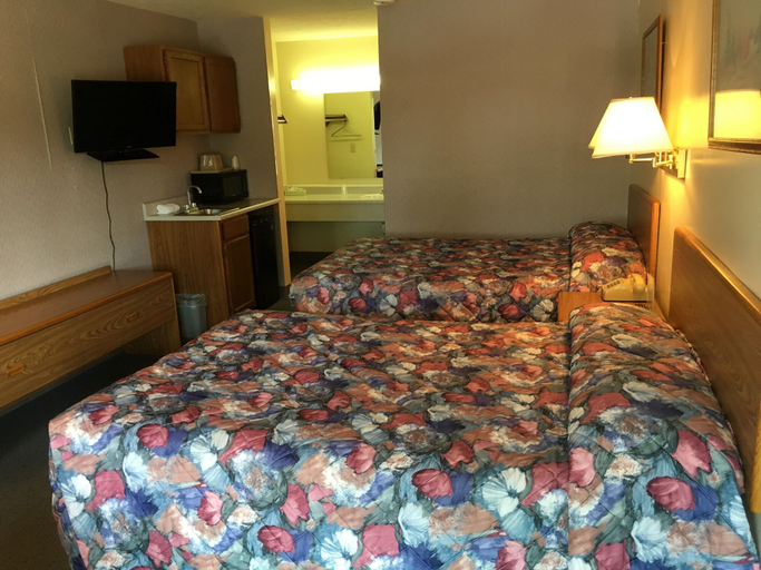 Bedroom 4, Salt Creek Inn, Brown