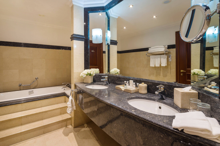 Bathroom 4, JW Marriott Bucharest Grand Hotel, Municipiul Bucuresti