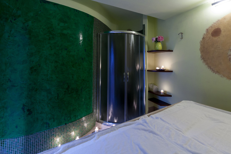 Bedroom 3, Hotel Lovere Resort & Spa, Bergamo