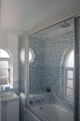 Bathroom 3, Blue On Blue Bed and Breakfast, City of Cape Town