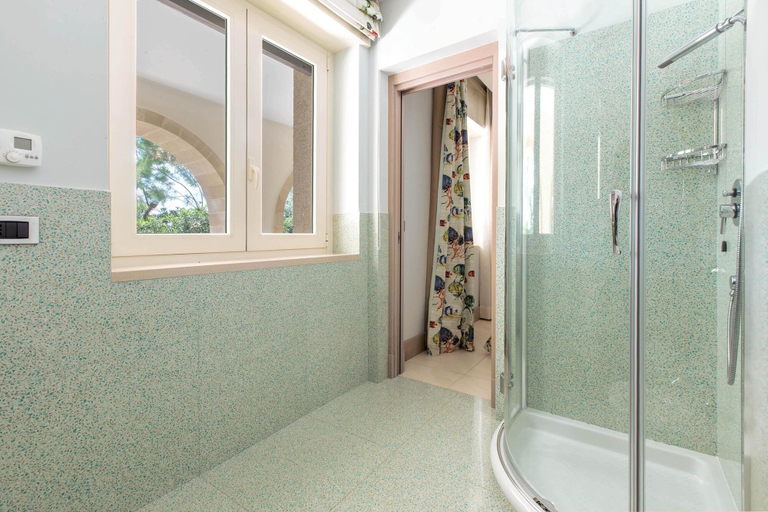 Bathroom 4, Villa Bianca, Lecce