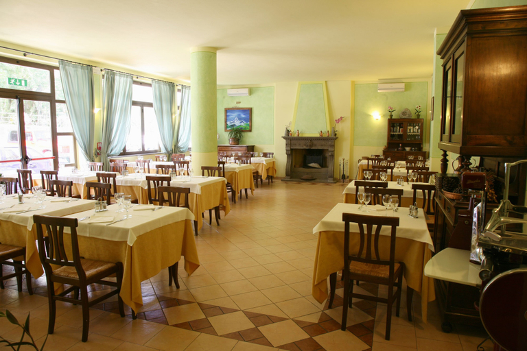 Food & Drinks 5, Park Hotel La Pineta, Massa Carrara