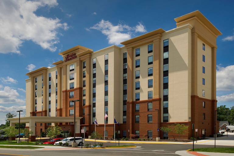 Exterior & Views 2, Hampton Inn & Suites Falls Church, Fairfax