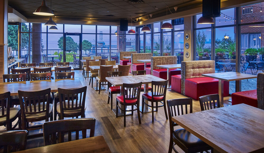 Food & Drinks 5, Waterfront Hotel Downtown Burlington, Halton