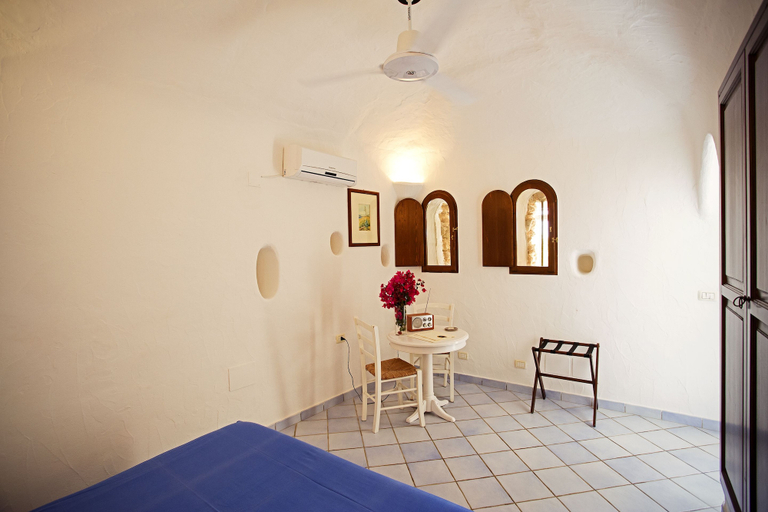Bedroom 3, Albergo I Dammusi Di Borgo Cala Creta, Agrigento