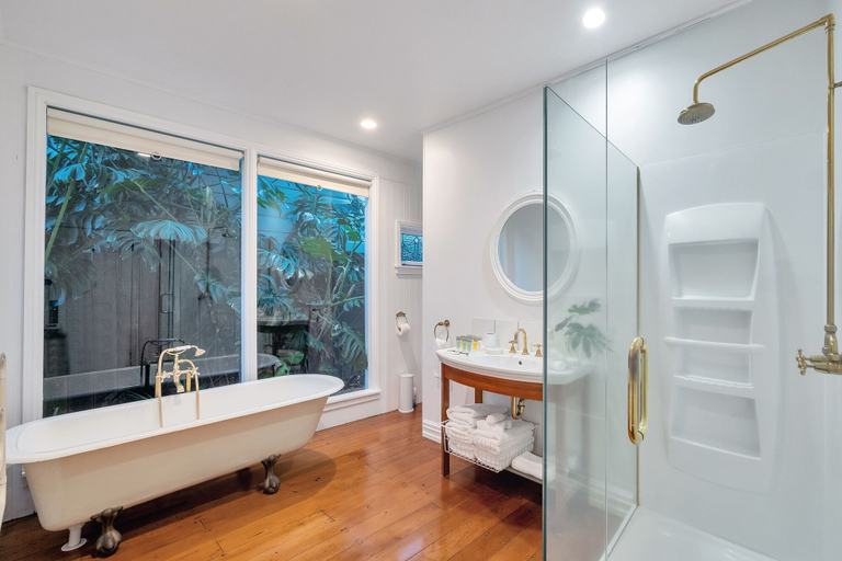 Bathroom 4, Classic 3 Bedroom Home near Ponsonby Rd, Waitakere