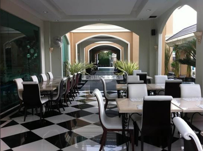 Food & Drinks 5, LK Legend, Pattaya