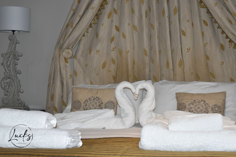 Bedroom 4, Pennine Manor Hotel, Kirklees