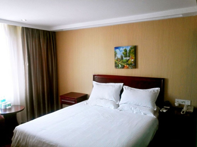Bedroom 1, GreenTree Inn Chuzhou International Trade Market Express Hotel, Chuzhou