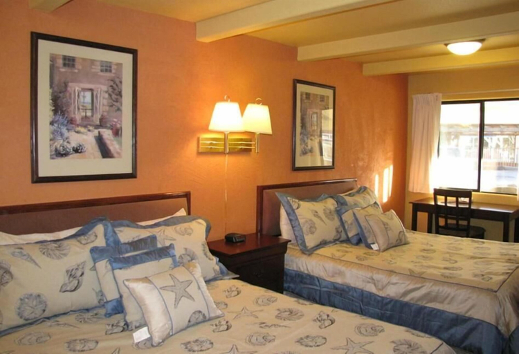 Bedroom 4, Coast Inn and Spa Fort Bragg, Mendocino