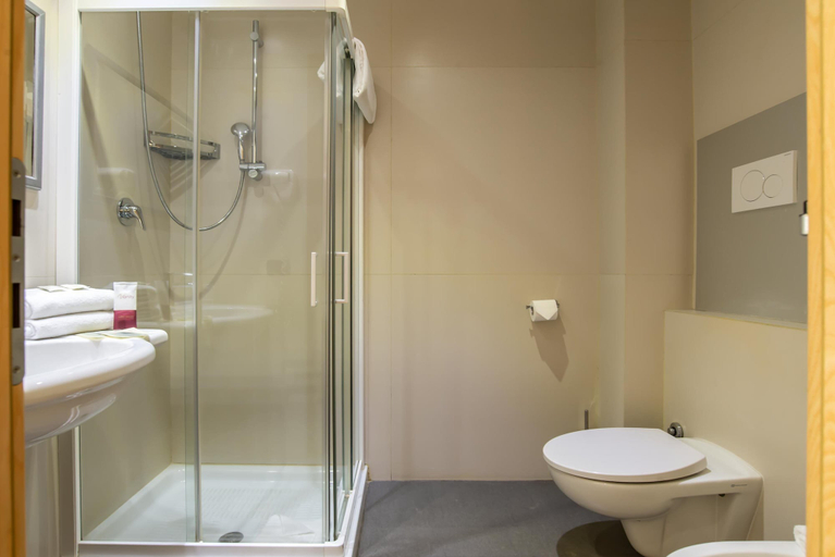 Bathroom 4, Hotel Roma Sud, Roma