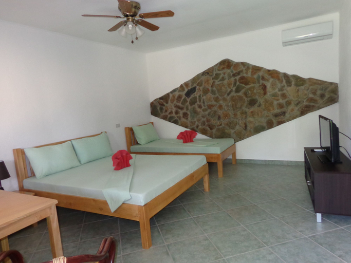 Bedroom 4, Alona Swiss Resort, Panglao