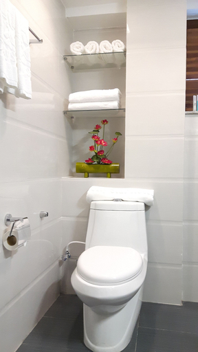 Bathroom 4, City Star Hotel, Yangon