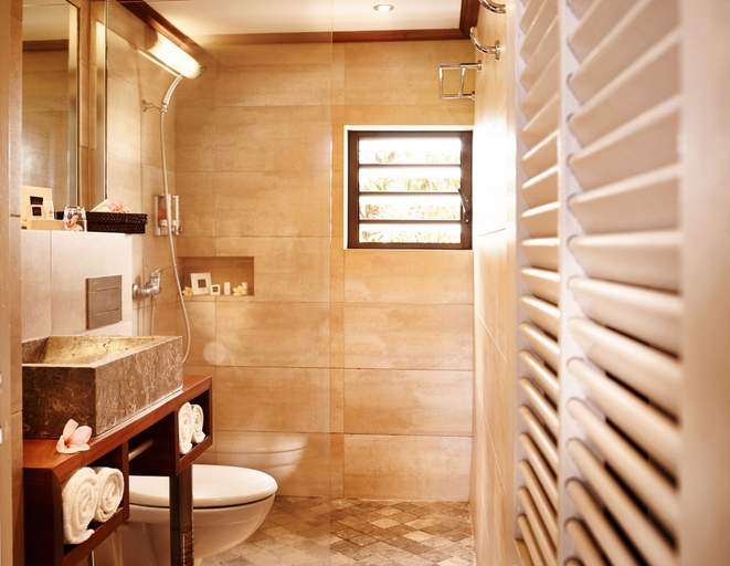 Bathroom 5, Iloha Seaview Hotel, Saint-Leu