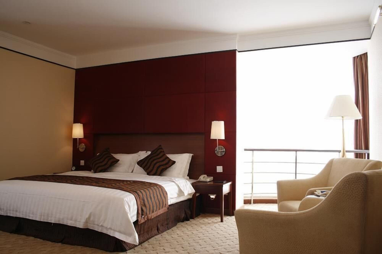 Bedroom 2, Days Hotel & Suites by Wyndham Jiaozuo, Jiaozuo