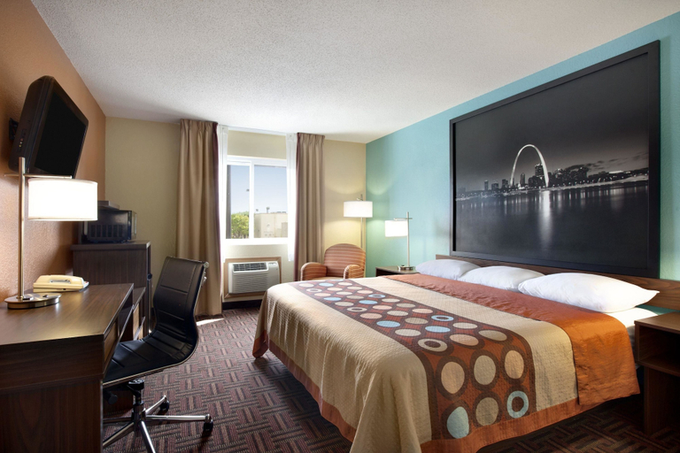Bedroom 3, Super 8 by Wyndham Fairview Heights-St. Louis, Saint Clair