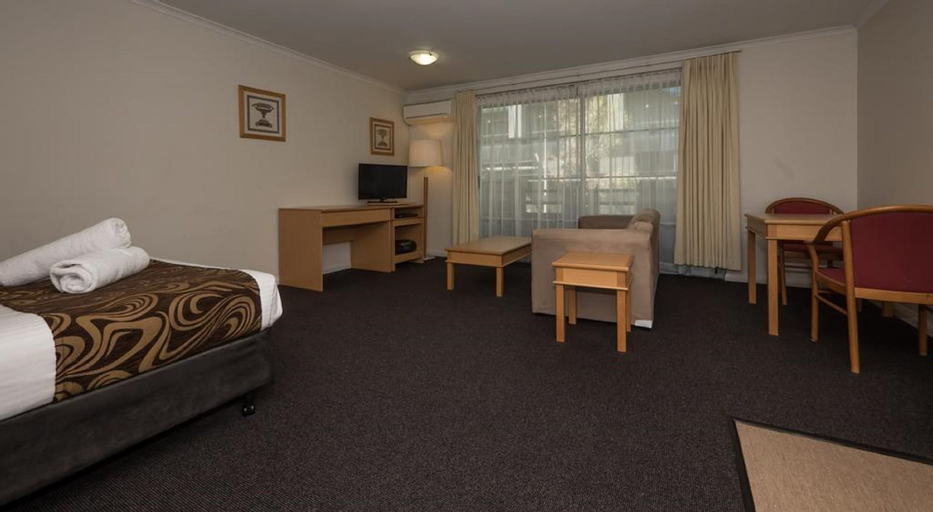 Bedroom 13