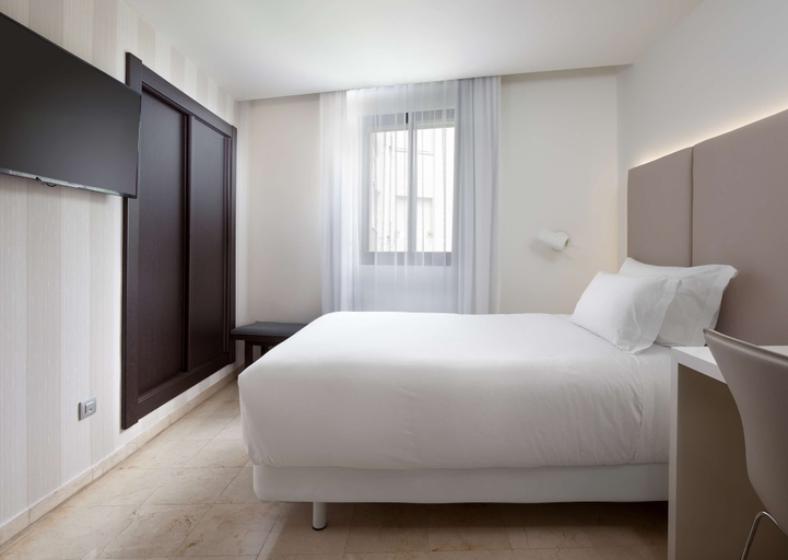 Bedroom 3, NH Ciudad de Santander, Cantabria
