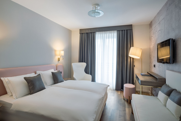 Bedroom 4, Hotel Capri, Verona
